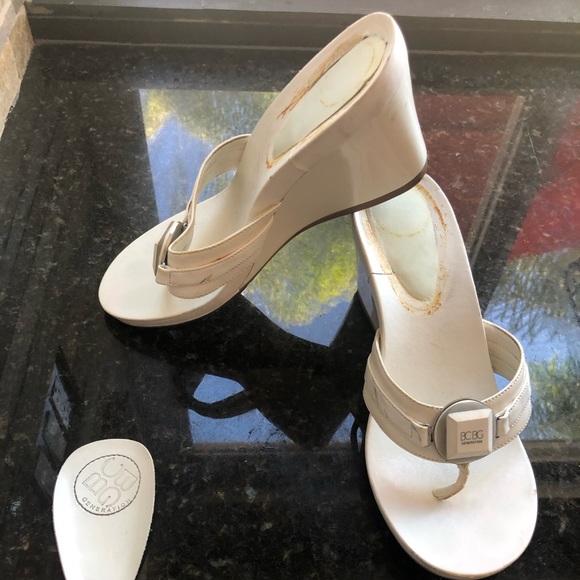 2/20 bundle BCBG wedge platform white size 7,5 - Picture 1 of 4
